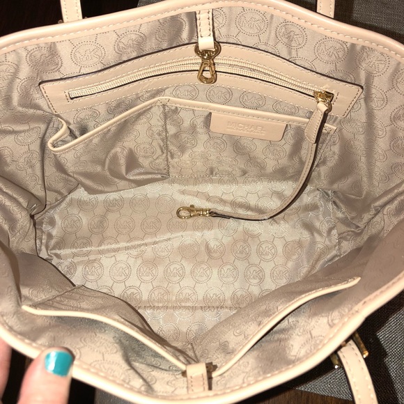 SOLD- Authentic Michael Kors tote - Picture 2 of 5